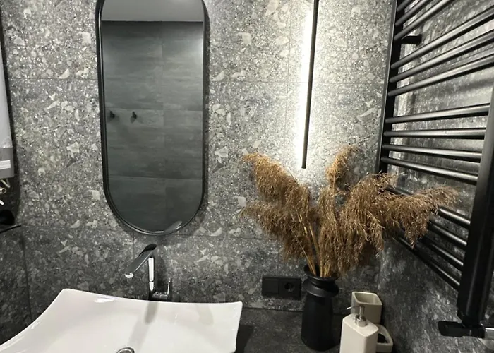 An Apartment 3